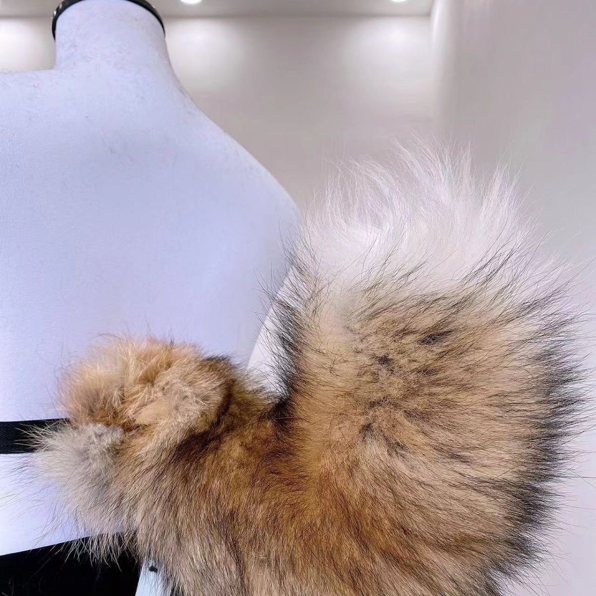 [Electric tail] Electric tail fox fur real