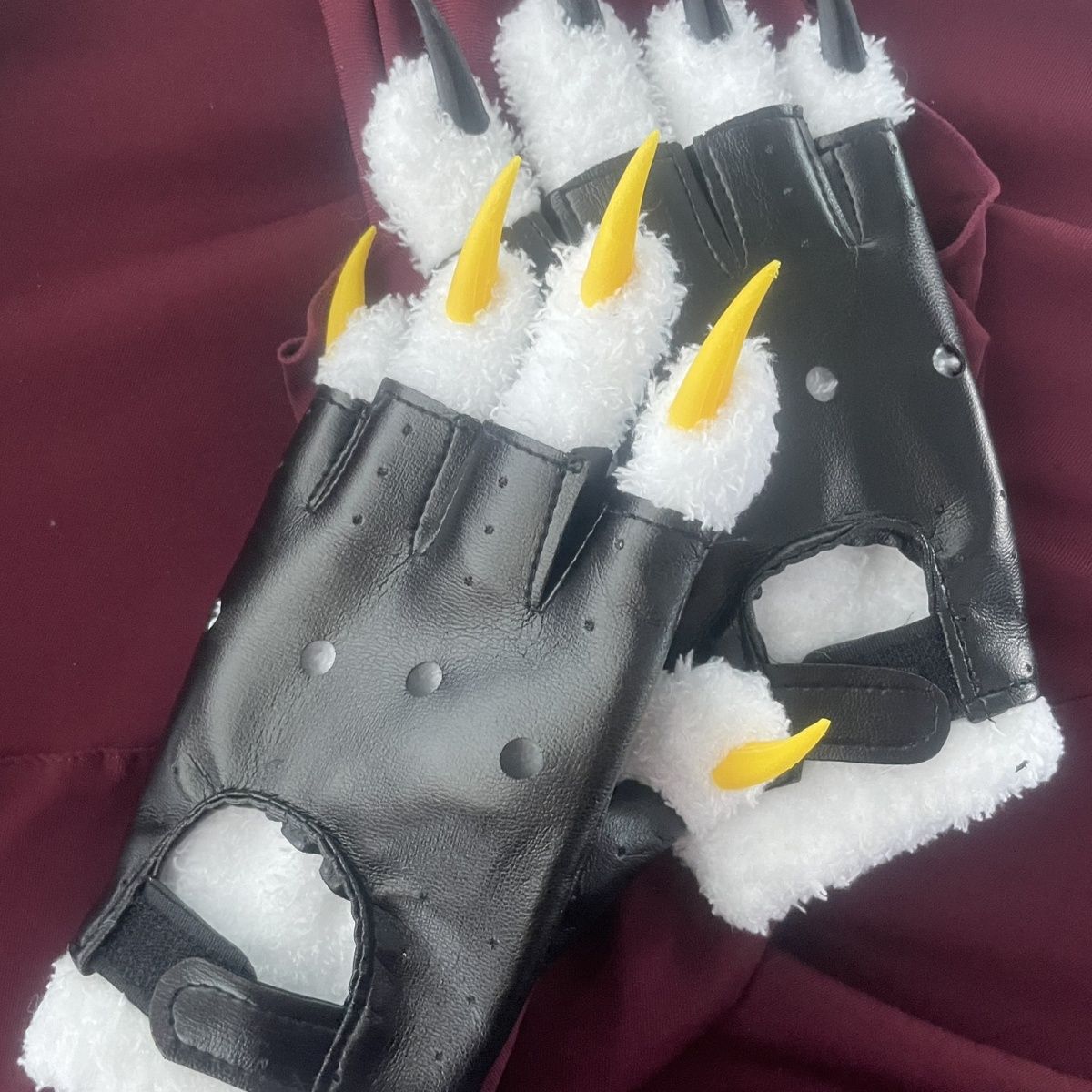 Furry kig series close-fitting claws and nails handsome plush