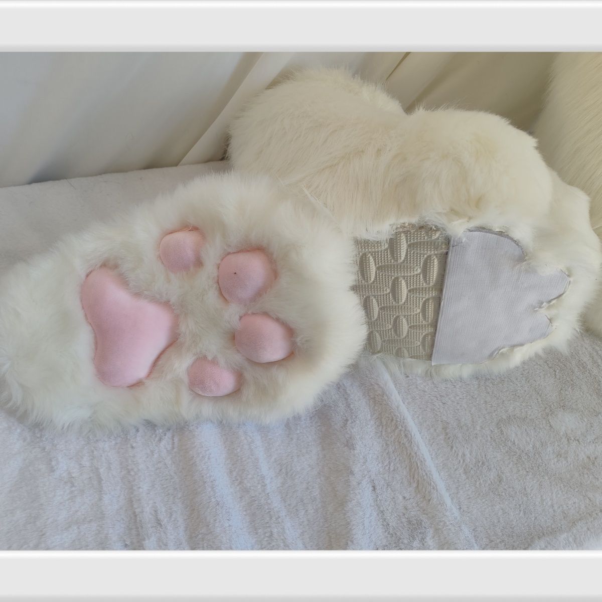 Animal foot accessories can replace the plush sole