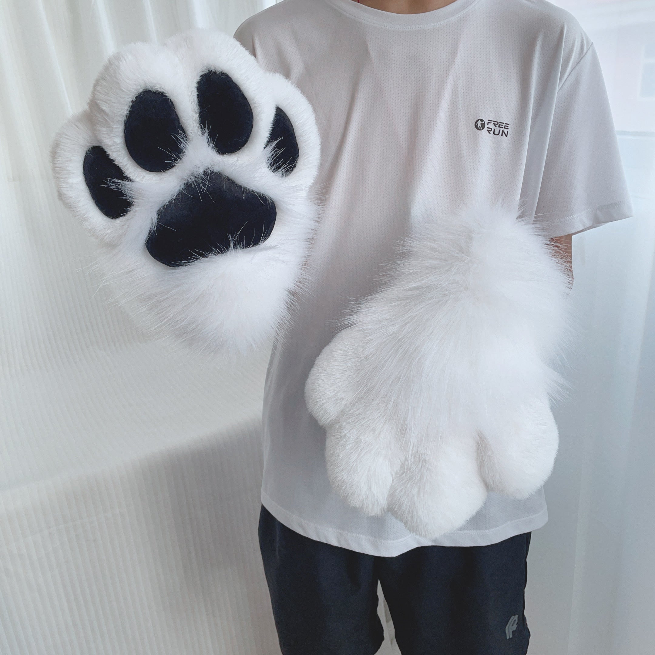 Black and white dog claws animal claws