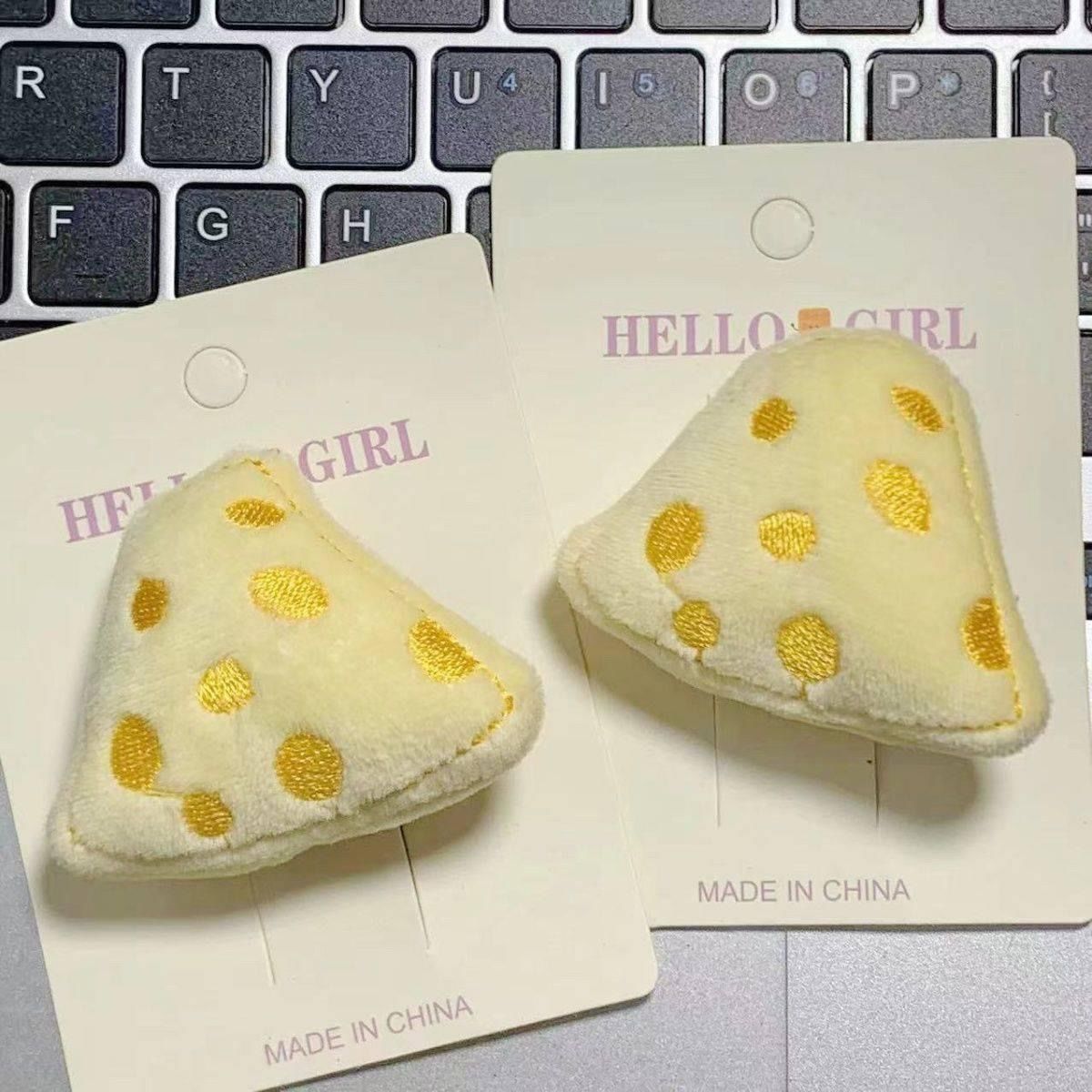 Cheese and cheese plush hairpin