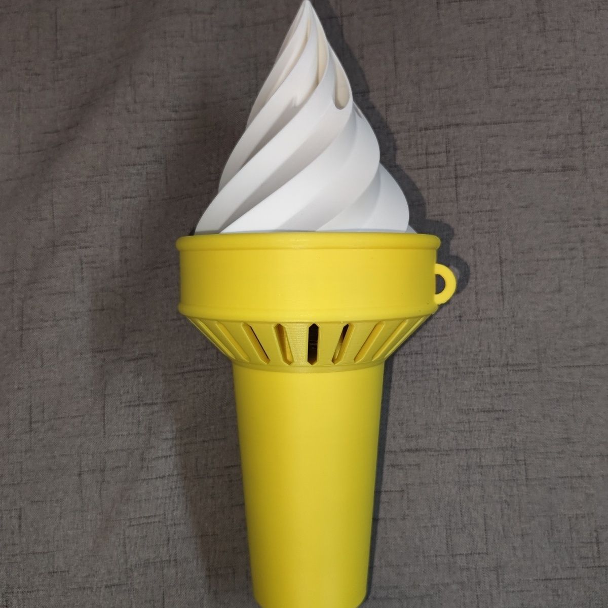 Animal fan ice cream