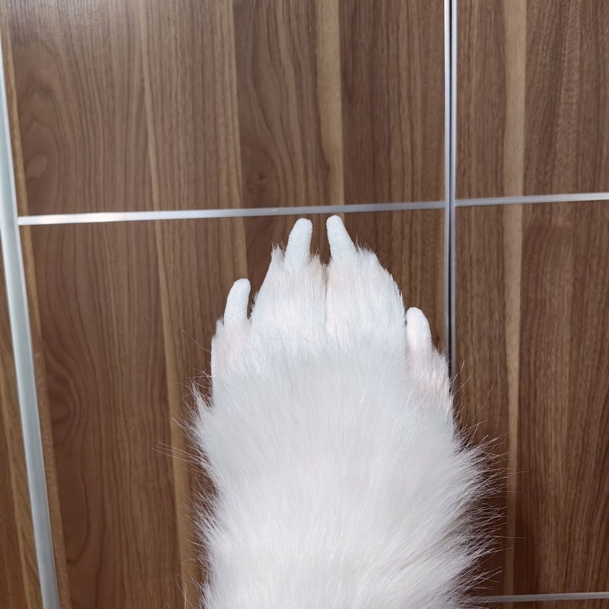 Customization of animal skin claws