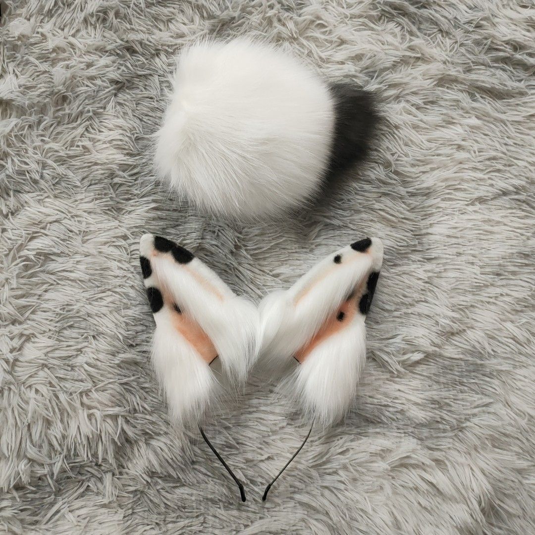Make simulated spotted rabbit ears