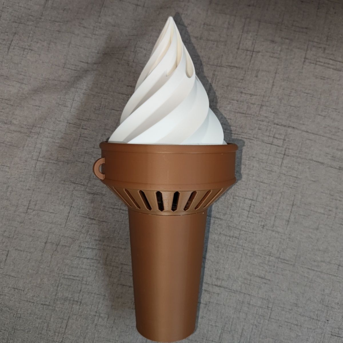 Animal fan ice cream