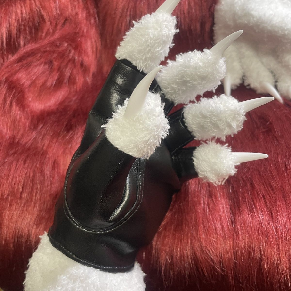 Furry kig series close-fitting claws and nails handsome plush