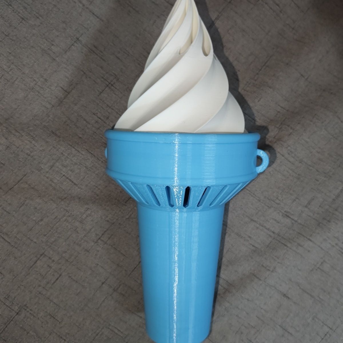 Animal fan ice cream