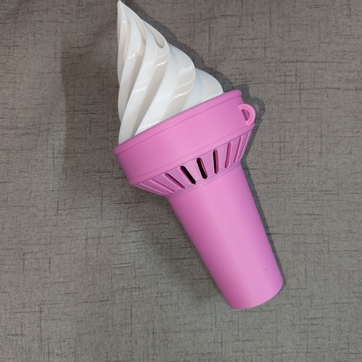 Animal fan ice cream