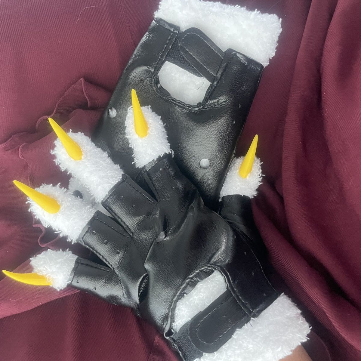 Furry kig series close-fitting claws and nails handsome plush