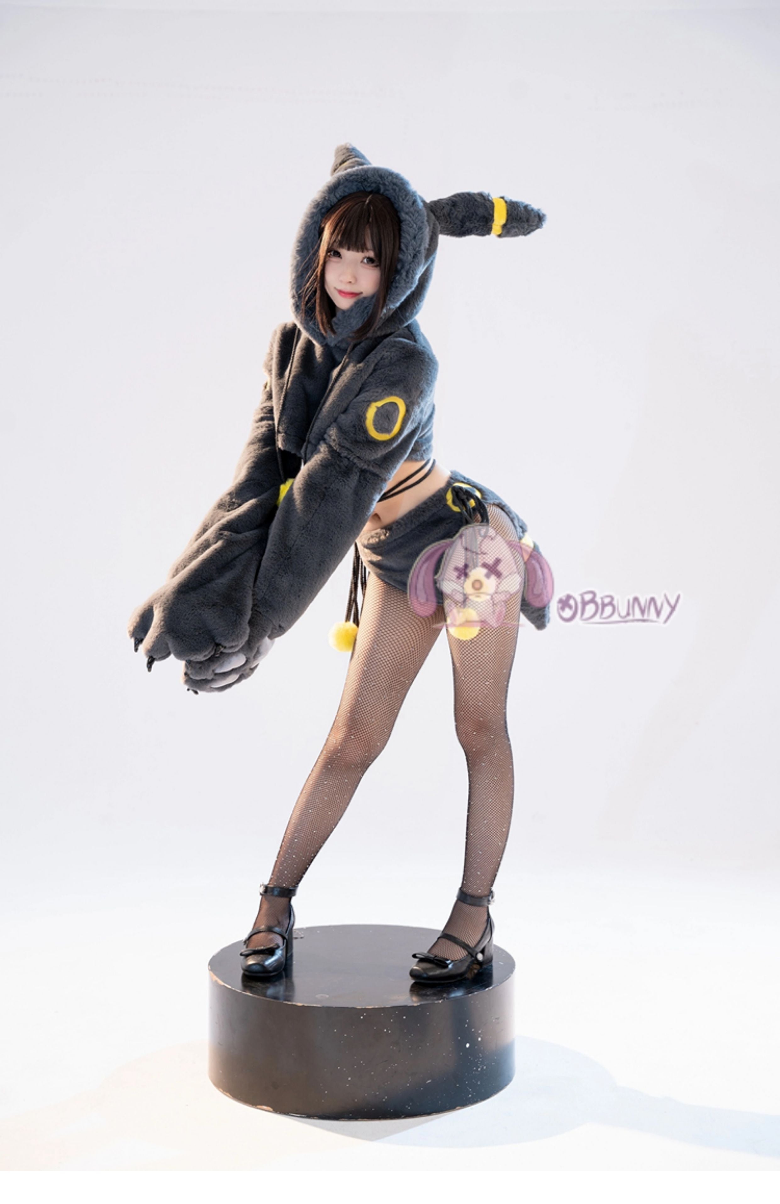 Cute claws little bee/moon eevee cute plush ball suit cosplay costume