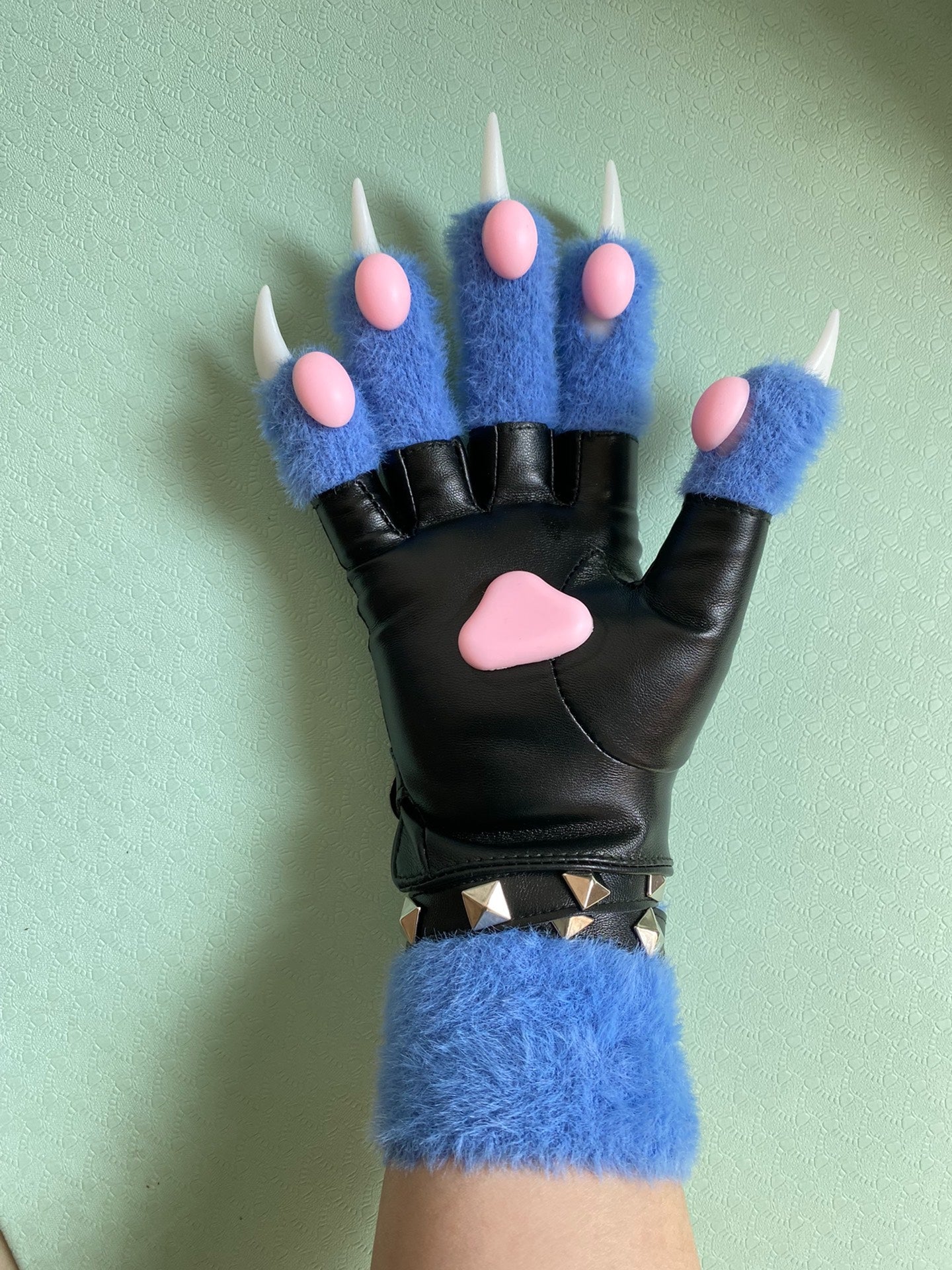 Cute Silicone Claws