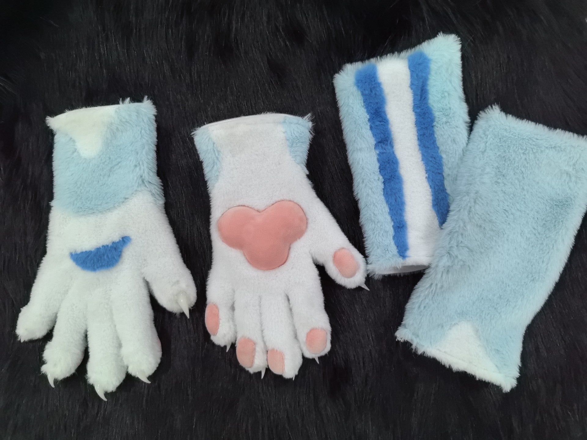 Detachable color-blocked long claws