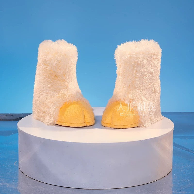 Yellow sheep's hoof