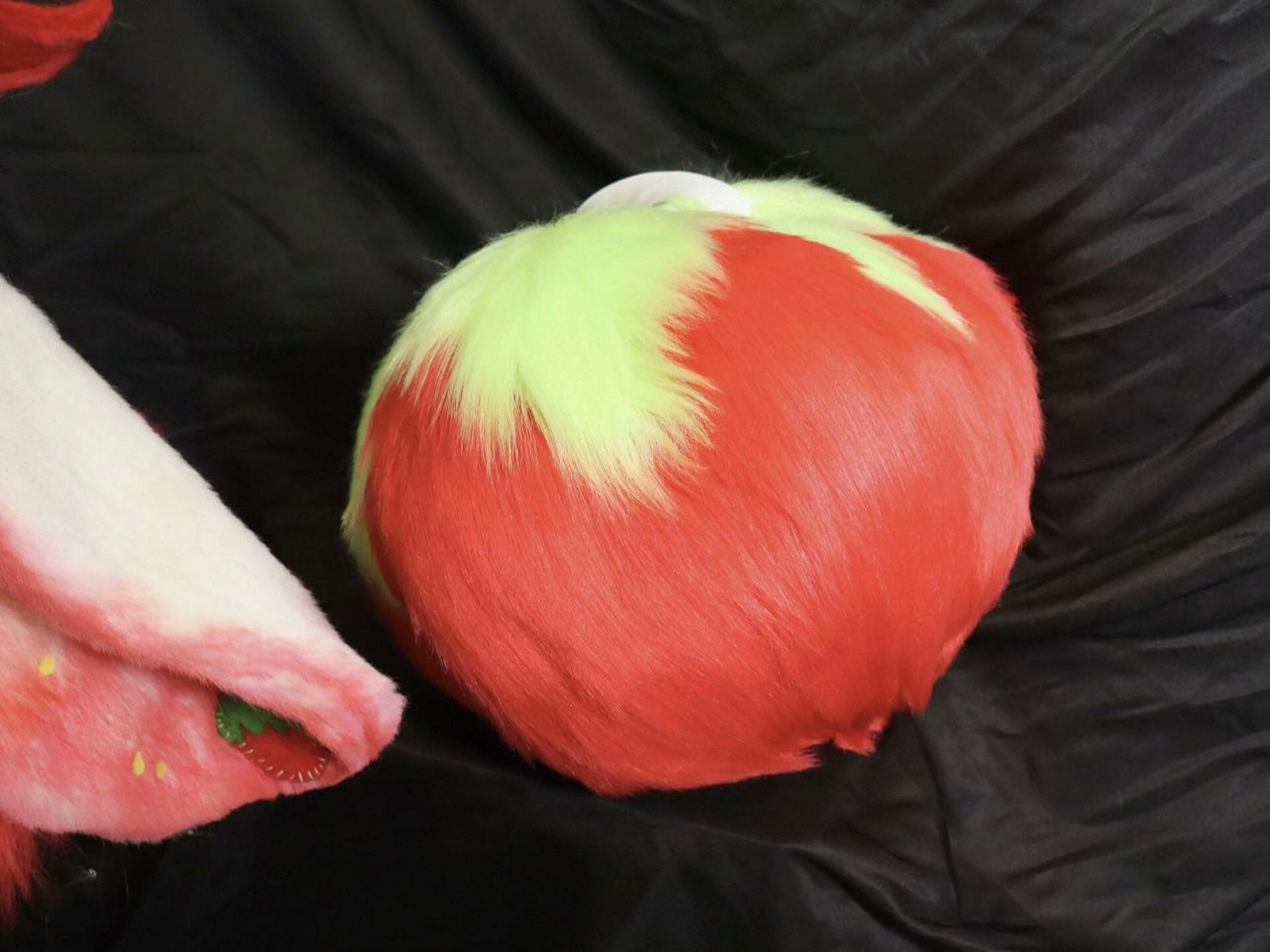Strawberry Bunny Kemono Fursuit（Gift tail）