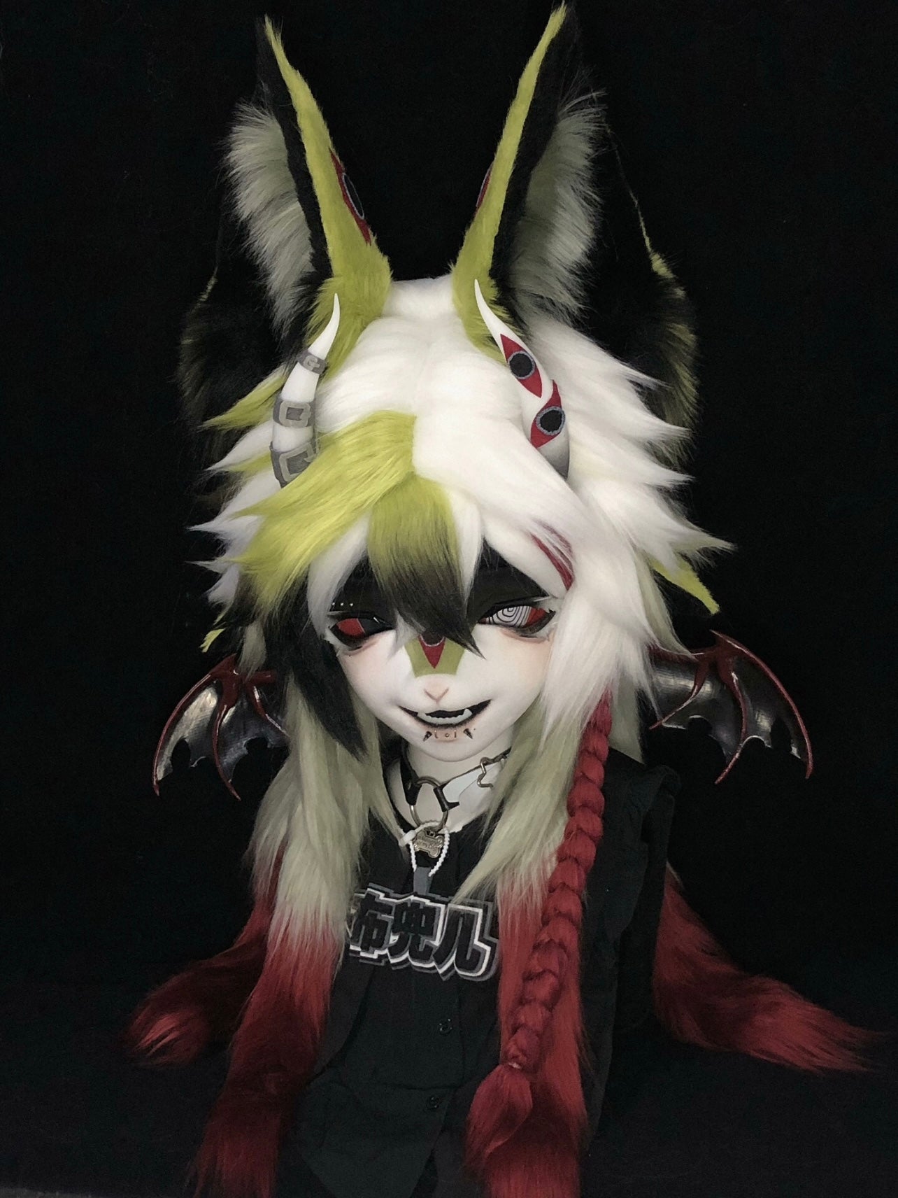 Glowing-Eyes Kig Head Fursuit