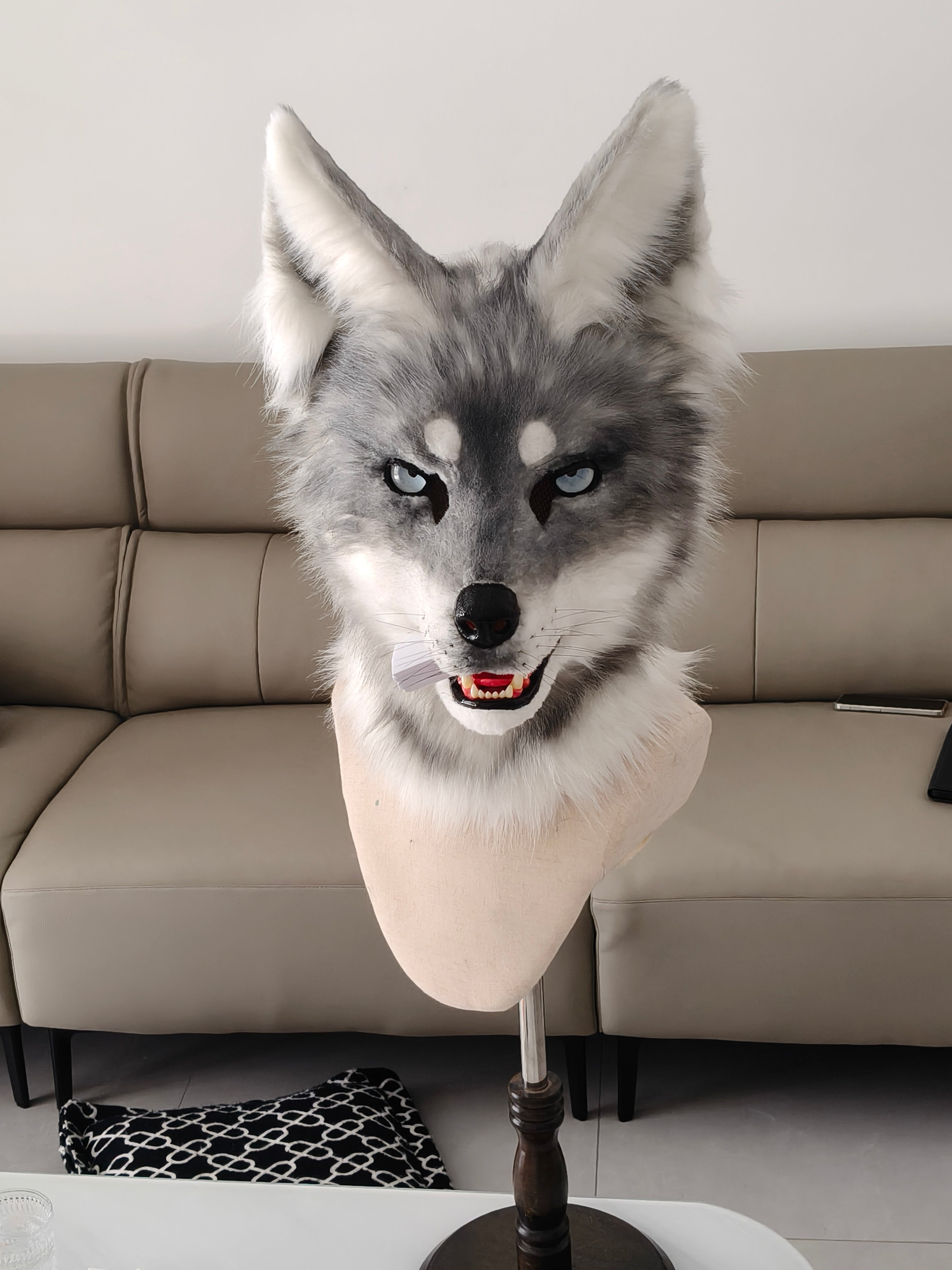 White Wolf Realistic Head Fursuit (Movable Jaw)