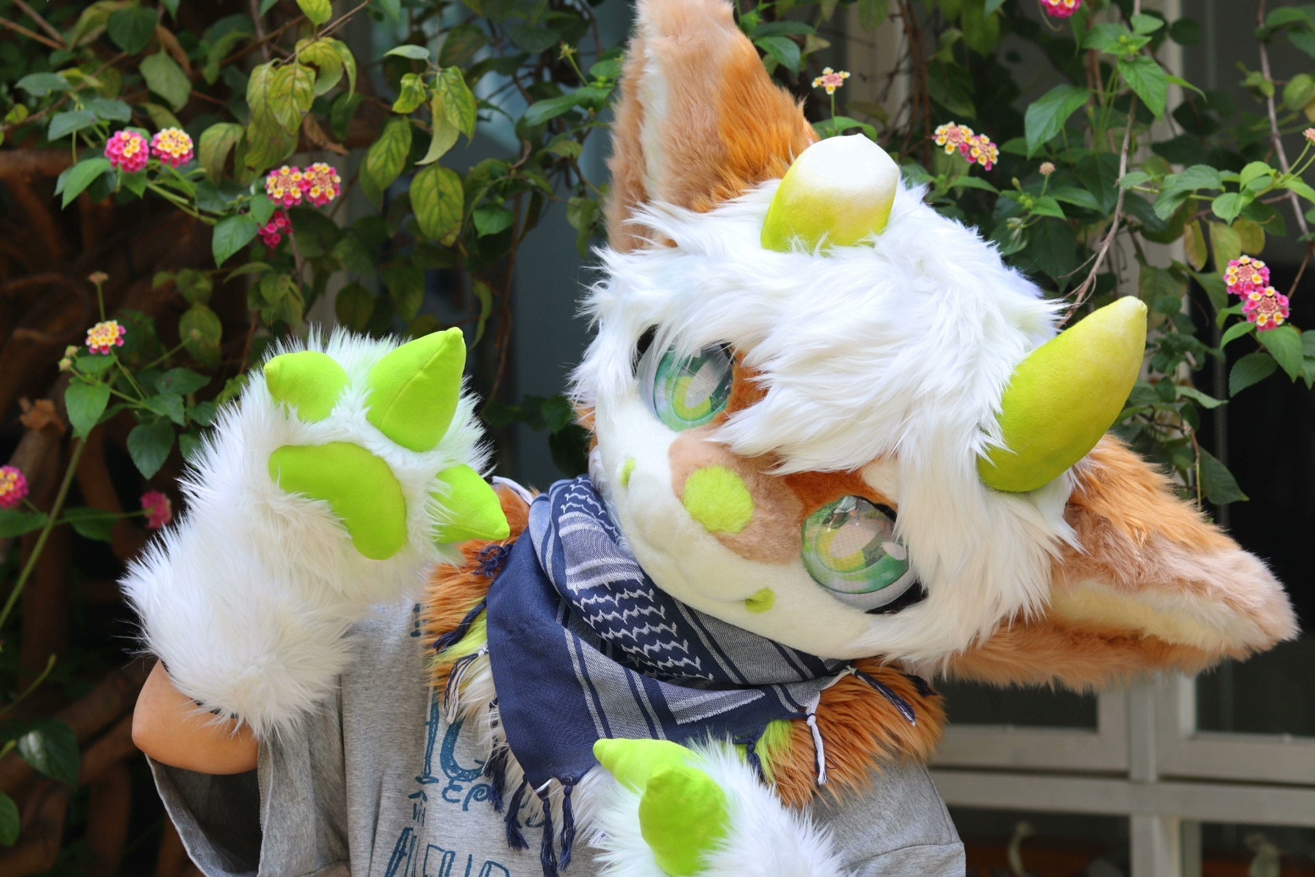 Broken Angle Dragon Kemono Head Fursuit (Gift Handpaws)