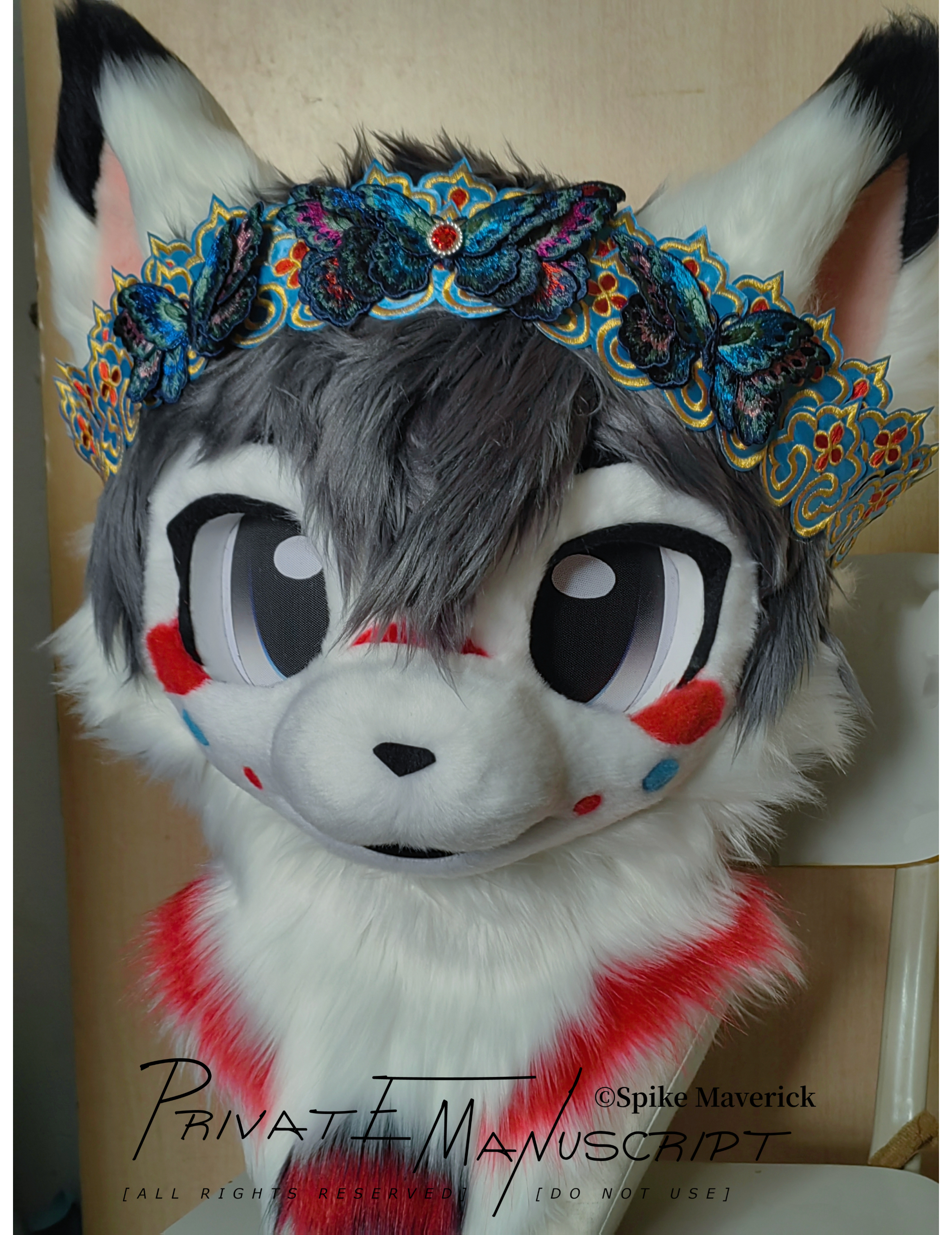 Gray Wolf Kemono Head Fursuit